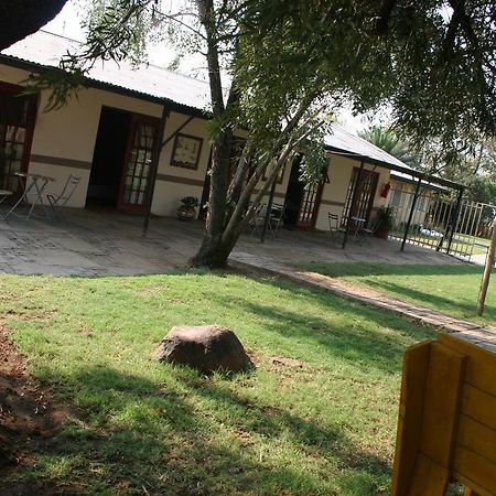Akwela Guest Farm Hotell Bloemfontein Eksteriør bilde
