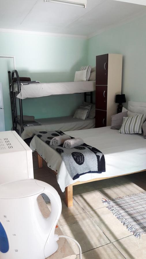 Akwela Guest Farm Hotell Bloemfontein Eksteriør bilde